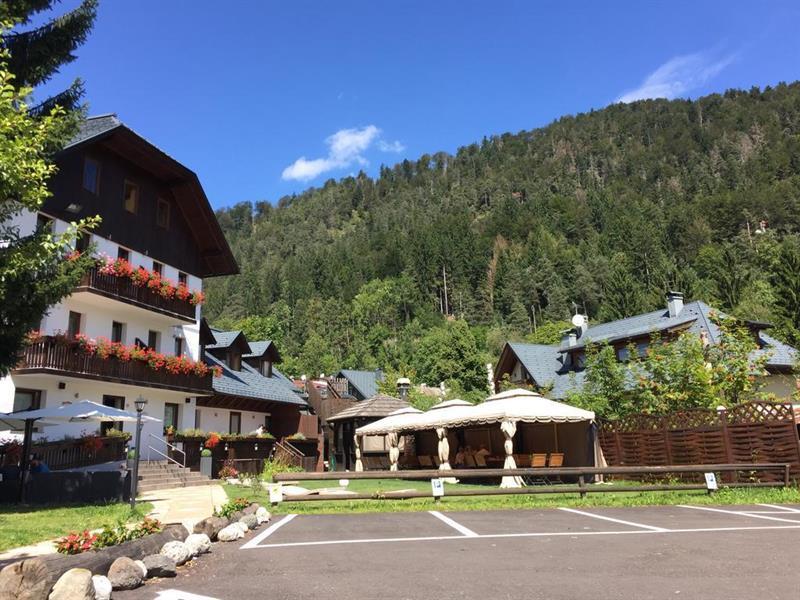 Hotel Tarvisio Four Seasons Exterior foto